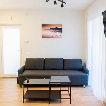 Apartment Saulelydzio Apartamentai Kunigiskese